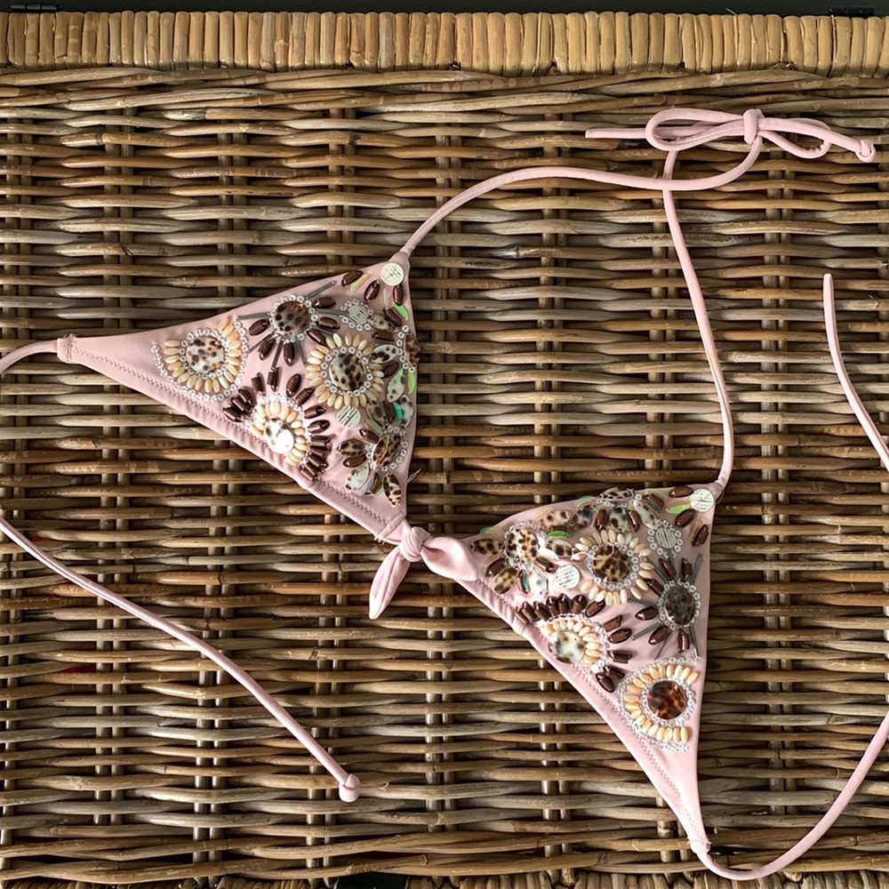 VS seashell 🐚 rare embellished swim bikini top | XS